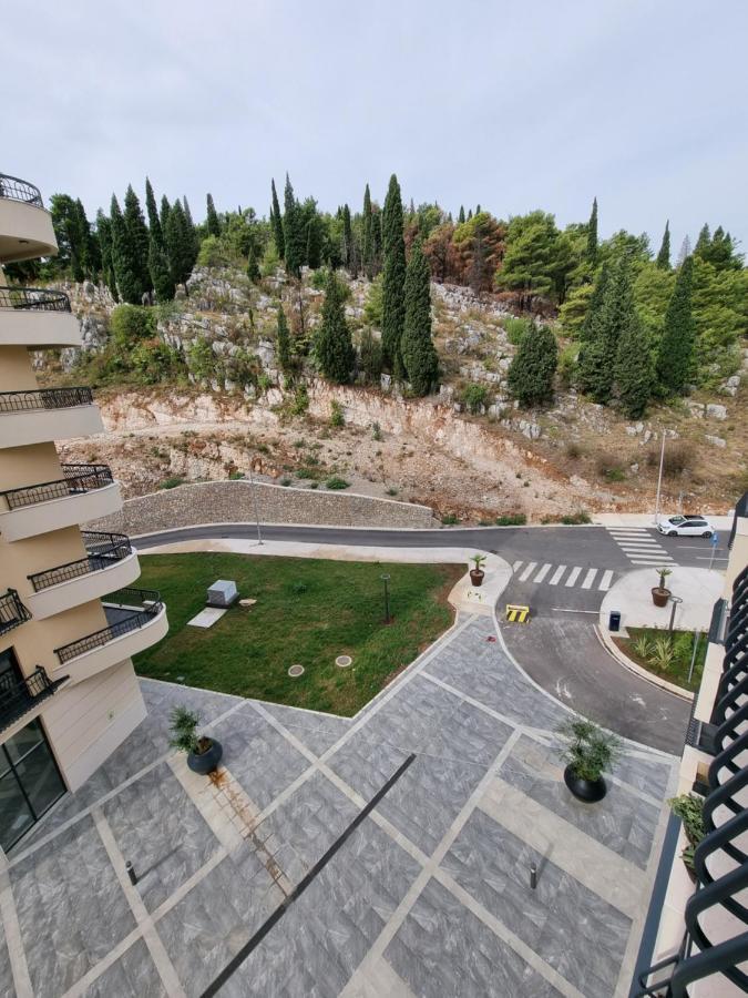 Fantastic New Centre Apartment Podgorica Exteriör bild