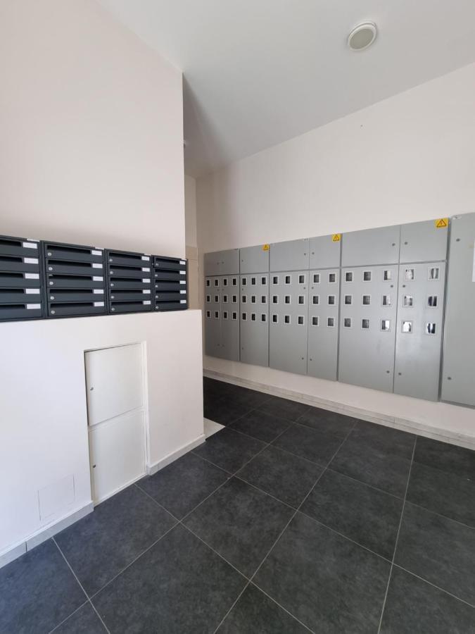 Fantastic New Centre Apartment Podgorica Exteriör bild